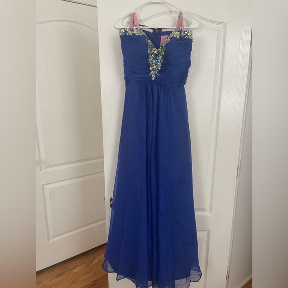 Prom dress - Picture 2 of 3